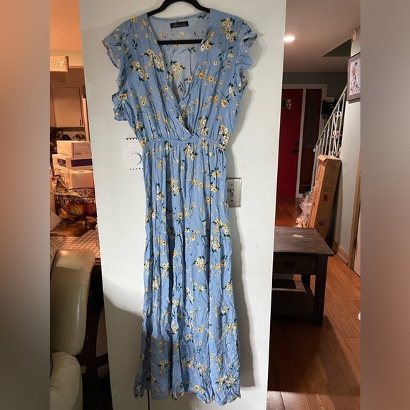 La Matier Blue Floral V Neck Maxi Dress - Picture 1 of 4